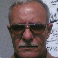 الاستاذ